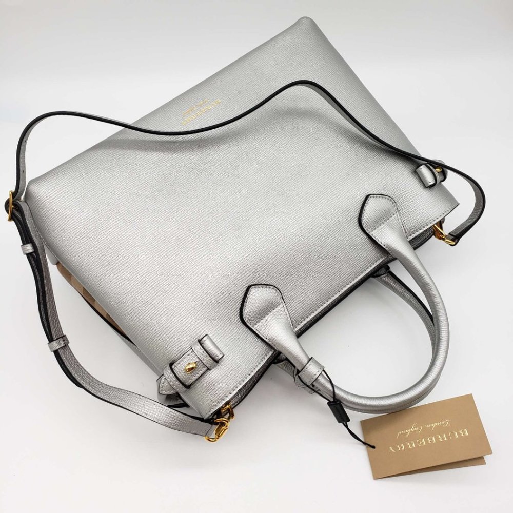 100% Authentic Burberry Banner Shoulder Bag - Picture 4 of 13